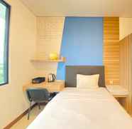 Kamar Tidur 3 Comfortable Studio Semi Apartment near BINUS University at The Lodge Paskal By Travelio