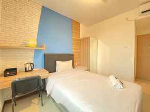 Bedroom 4 Comfortable Studio Semi Apartment near BINUS University at The Lodge Paskal By Travelio