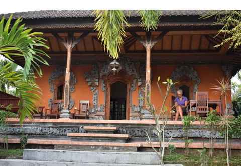 Lobby Bunga Celagi Homestay