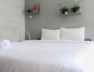 Phòng ngủ 2 Artistic and Cozy Studio at Emerald Bintaro Apartment By Travelio