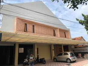 Lobi 4 Tempuran Suites [ Female Only ]