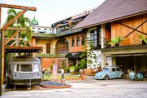 Dream Factory Hotel, THB 1,011.05