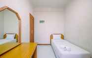 Kamar Tidur 3 Strategic and Spacious 3BR Kondominium Juanda Apartment By Travelio