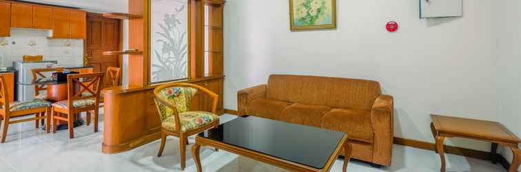 Lobby Strategic and Spacious 3BR Kondominium Juanda Apartment By Travelio