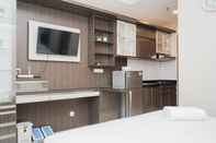 Ruang untuk Umum Spacious and Nice Studio Roseville Apartment By Travelio