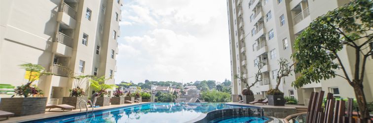 Lobby Pleasant 1BR Apartment near UNPAR at Parahyangan Residence By Travelio