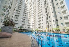 Swimming Pool 5 Pleasant 1BR Apartment near UNPAR at Parahyangan Residence By Travelio