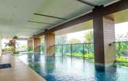 Kolam Renang 5 Luxurious Studio Apartment at Capitol Suites By Travelio