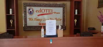 Lobby 2  Edotel K-One Mandalika Praya