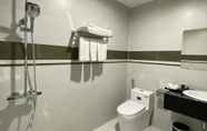 Toilet Kamar 7 DTT Galaxy Tam Chuc