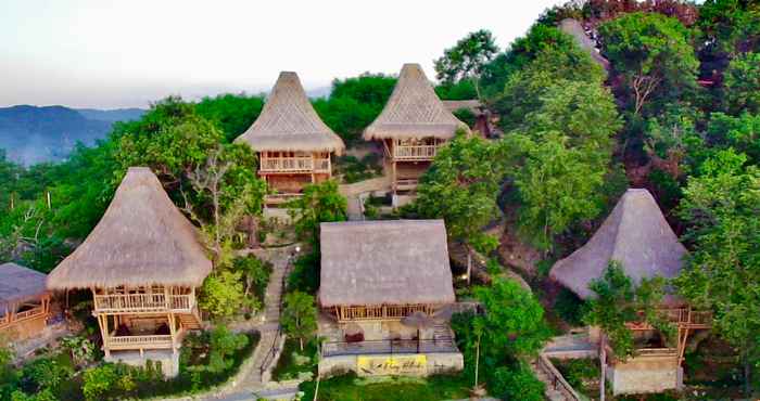 Exterior Elang Hillside Bambo Villa