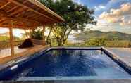 Swimming Pool 5 Elang Hillside Bambo Villa