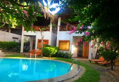 Luar Bangunan 6 The Whales Village