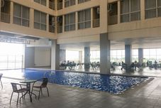 수영장 Classic Modern Studio (No Kitchen) at My Tower Apartment By Travelio