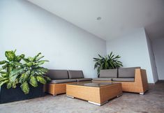 Lobby 3 SKS Pavillion Residences @ UHA