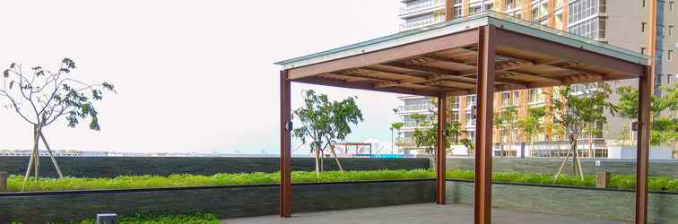 Lobi Luxury and Great Studio at Gold Coast Apartment By Travelio