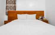 Kamar Tidur 7 White Palace 2 Hotel