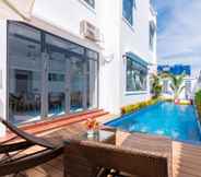 Swimming Pool 3 Palm 11 Pool Villa Vung Tau