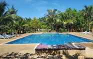 Swimming Pool 4 Doo Dee Boutique Resort by Swiss Chalet