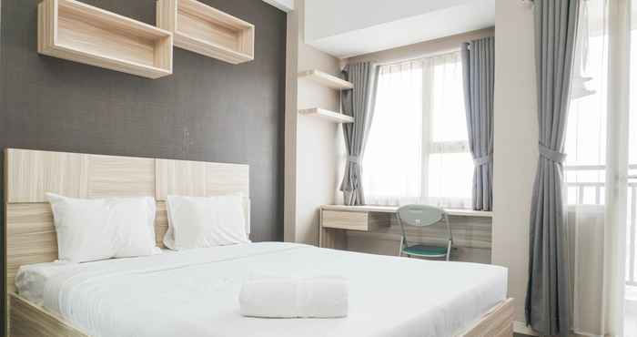 Bedroom Simply Studio Apartment at Margonda Residences 5 By Travelio