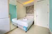 ห้องนอน Clean and Homey 1BR Apartment at Parahyangan Residence By Travelio