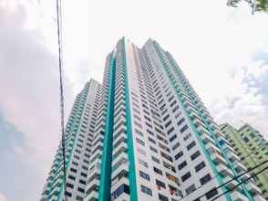 Bangunan 4 Modern Studio at Amethyst Apartment with City View By Travelio