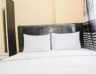 Phòng ngủ 2 Comfy 2BR Apartement at Mutiara Bekasi By Travelio