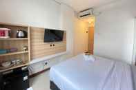 Sảnh chờ Cozy Studio near 23 Paskal at The Lodge Paskal Apartment By Travelio