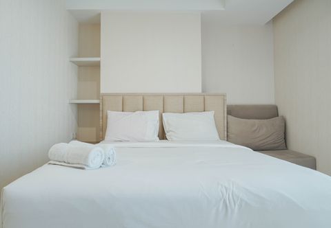 Bedroom Modern and Comfort Studio at West Vista Apartment By Travelio
