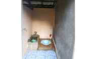 Toilet Kamar 6 Omah Laras 2 Homestay