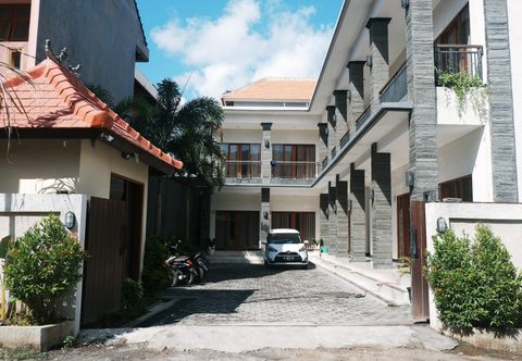 ロビー SAREN BALI