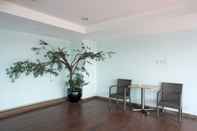 Lobby Luxurious 1BR at Belmont Residence Apartment By Travelio