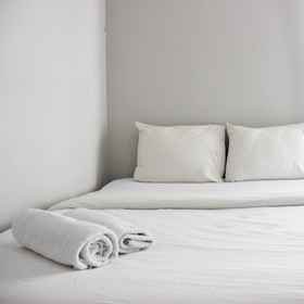 Gorgeous & Modern 2BR Apartment at Newton Residence By Travelio1 , 飯店Gedung Serba Guna (GSG)