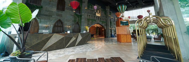 Lobi Jamboo Kingdom Hotel & Resort
