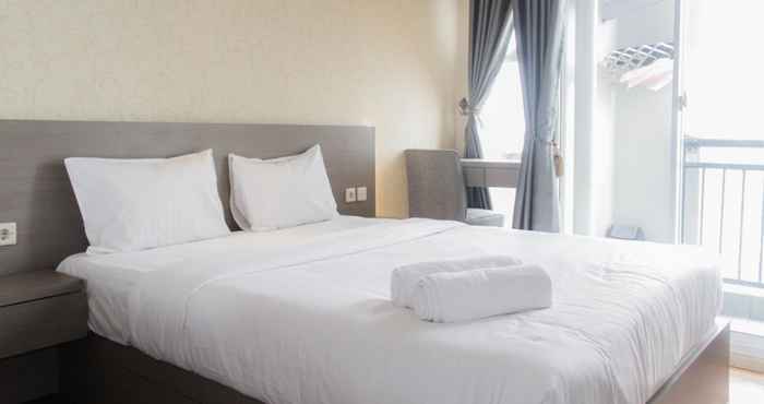 Kamar Tidur Comfortable Studio Apartment at Akasa Pure Living BSD By Travelio