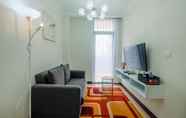 Common Space 2 Comfy 1BR at Permata Hijau Suites Apartment with City View By Travelio