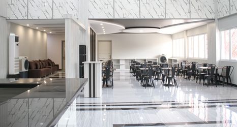 Lobi 2 Hotel Helsinki Palu