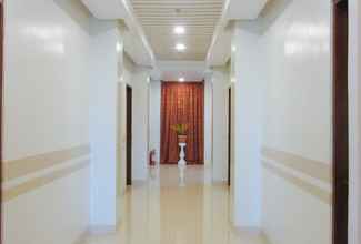 Lobi 4 RedDoorz Plus Near McArthur Park Tacloban