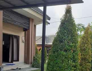 Exterior 2 Rumah Yogya