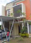 EXTERIOR_BUILDING Sakinah Family 4BR Homestay