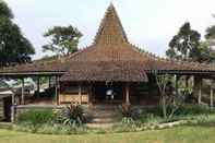 Exterior Rumah Jawa Antik