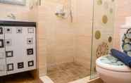 In-room Bathroom 5 Spacious and New 2BR at Maple Park Apartment By Travelio