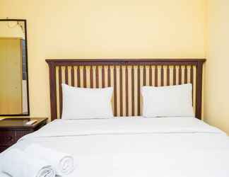 Kamar Tidur 2 Cozy and Comfy 2BR Great Western Resort Apartment By Travelio