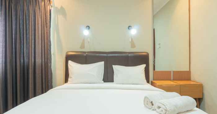 Kamar Tidur Comfy 1BR near Glodok at Green Central City Apartment By Travelio