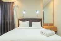 Kamar Tidur Comfy 1BR near Glodok at Green Central City Apartment By Travelio