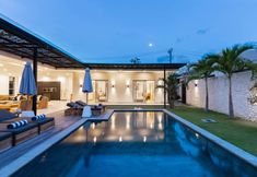 Kolam Renang 5 Costa Azzurra Villas