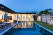 Kolam Renang Costa Azzurra Villas