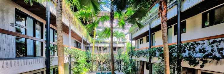 Lobi Outpost Ubud Penestanan Coliving & Coworking