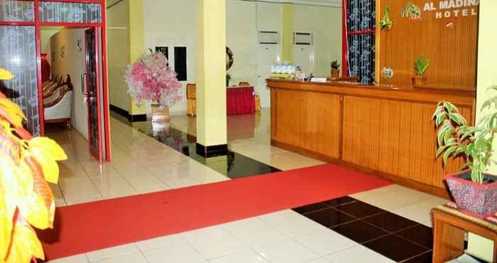 Lobi Hotel Almadinah Pariaman