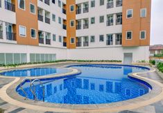 Swimming Pool 4 Artistic Studio at Urban Heights Residences Apartment BSD City By Travelio